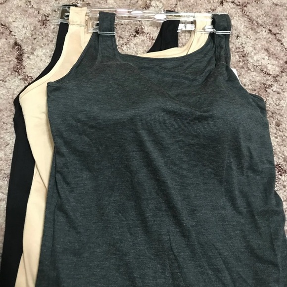 Uniqlo Heattech Bra Top - Picture 2 of 2